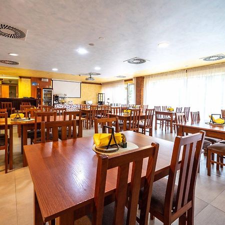Hotel Arena Brumov Екстериор снимка