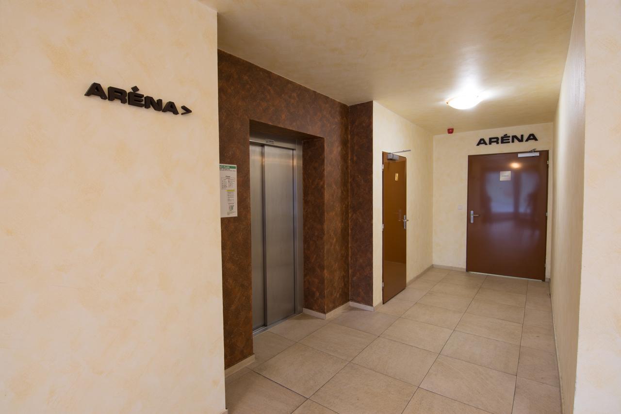 Hotel Arena Brumov Екстериор снимка