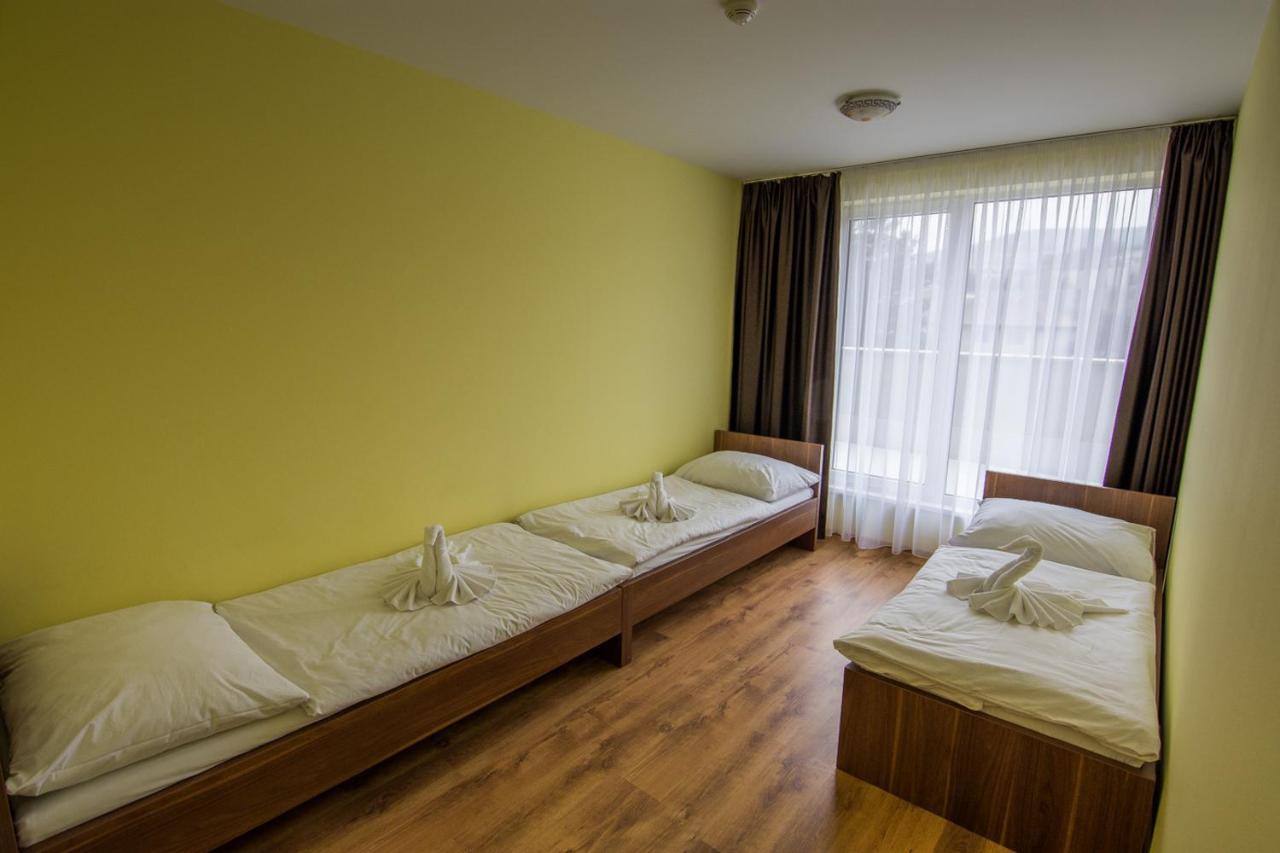 Hotel Arena Brumov Екстериор снимка